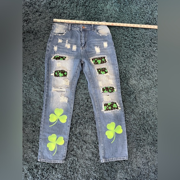 St Patrick Distressed Jeans with Green Clovers Size Medium - Picture 2 of 13